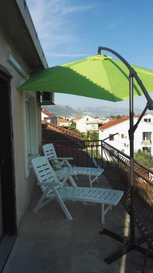 Apartmani Ljubica Kaštela Exterior foto
