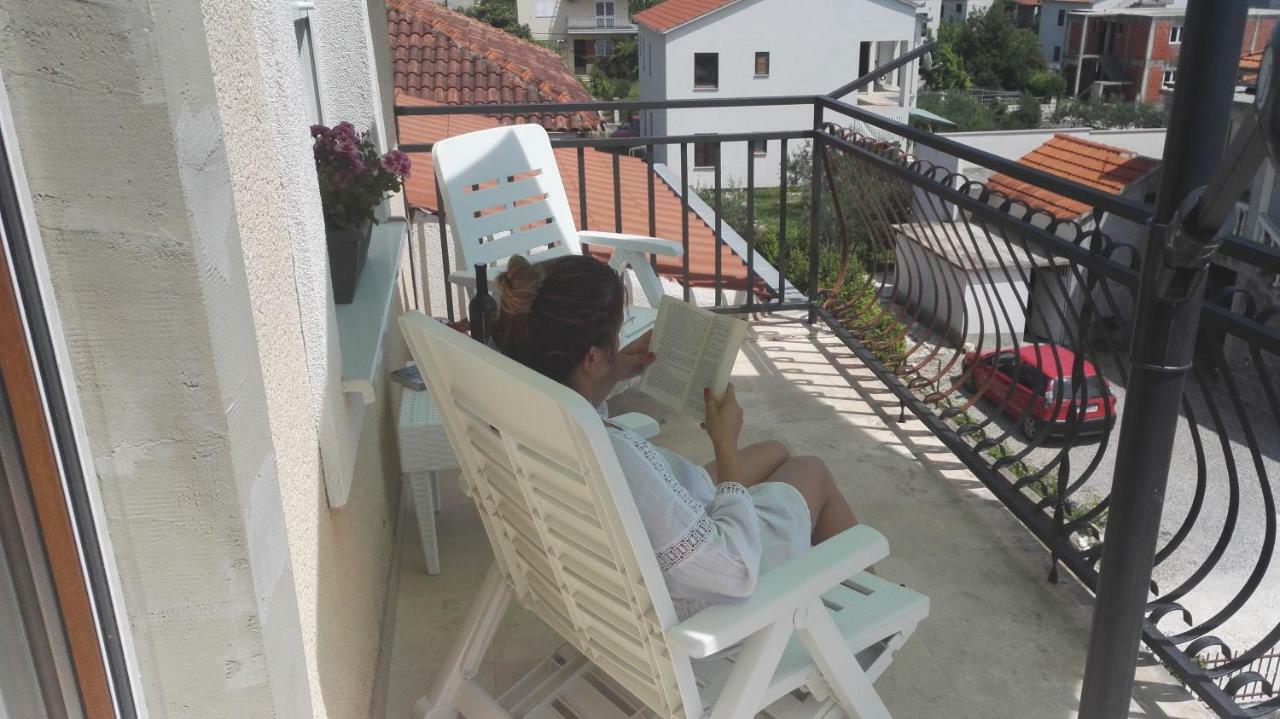 Apartmani Ljubica Kaštela Exterior foto