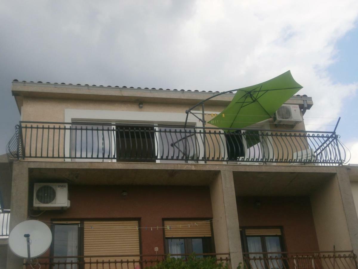 Apartmani Ljubica Kaštela Exterior foto